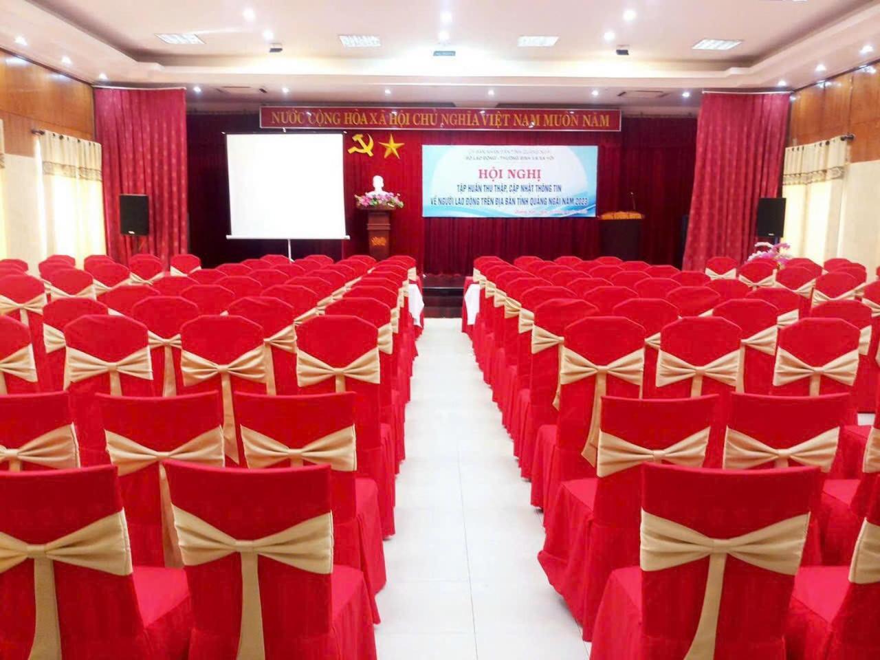 Khach San Hung Vuong Quang Ngai Hotell Exteriör bild