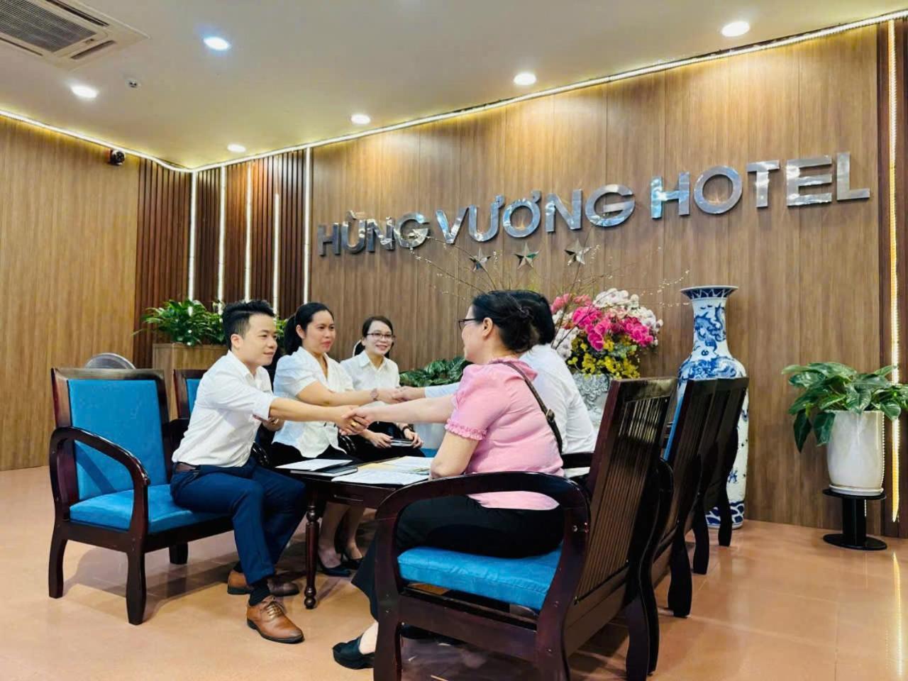 Khach San Hung Vuong Quang Ngai Hotell Exteriör bild