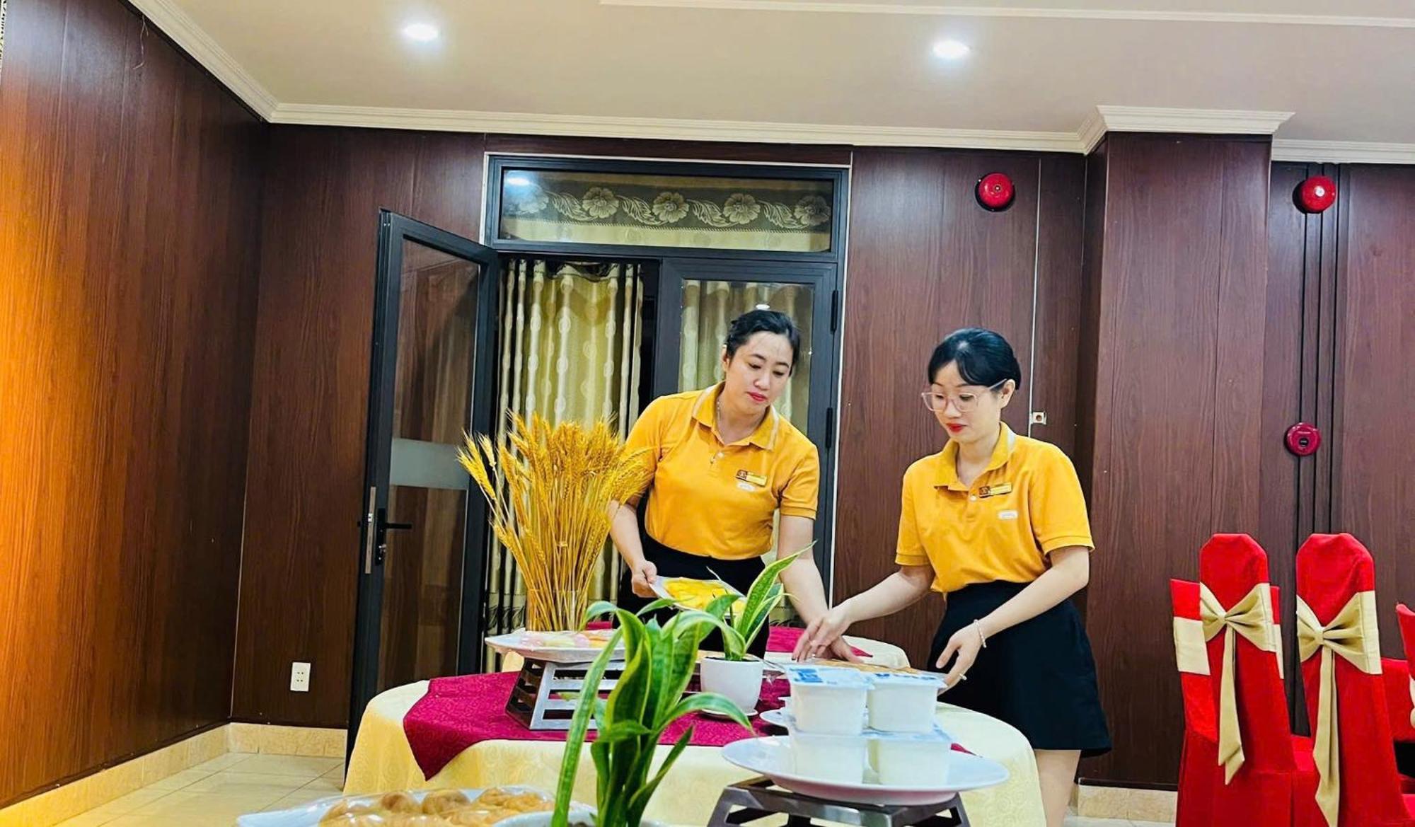 Khach San Hung Vuong Quang Ngai Hotell Exteriör bild