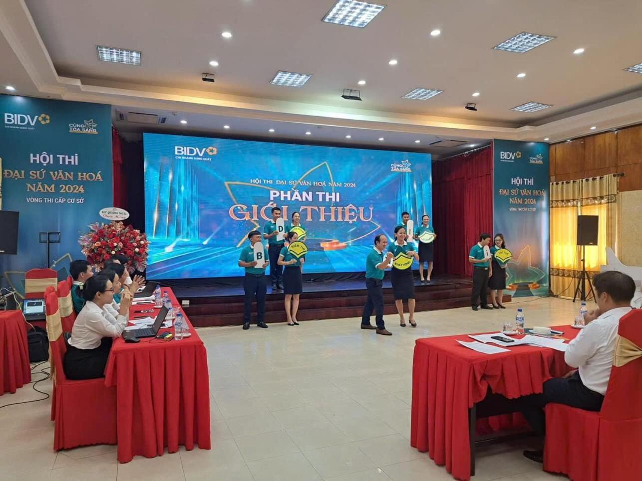 Khach San Hung Vuong Quang Ngai Hotell Exteriör bild