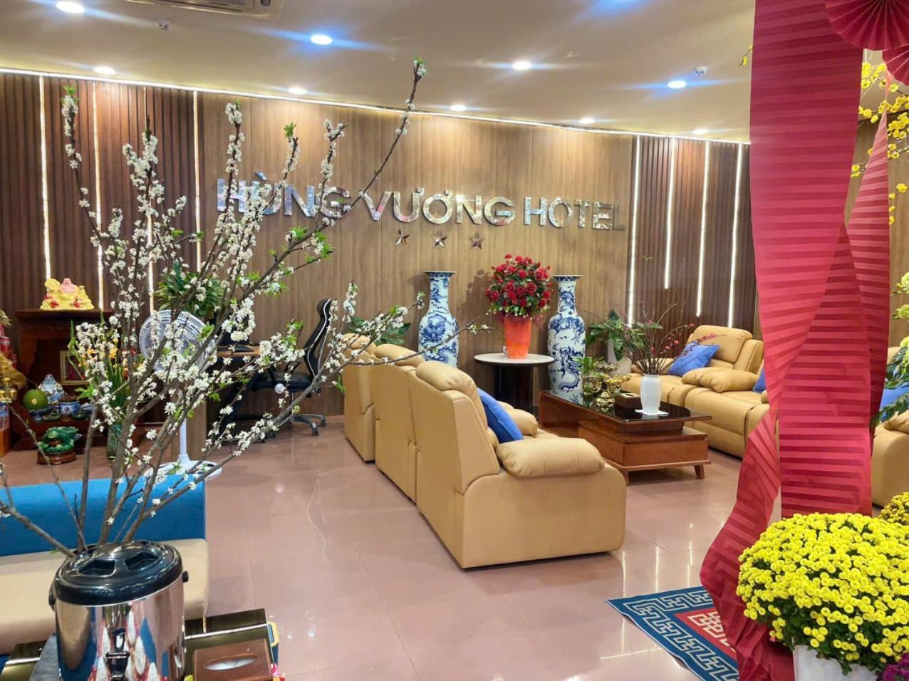 Khach San Hung Vuong Quang Ngai Hotell Exteriör bild