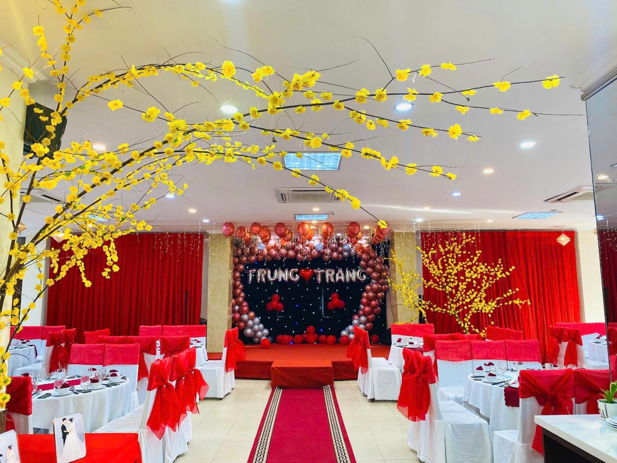 Khach San Hung Vuong Quang Ngai Hotell Exteriör bild