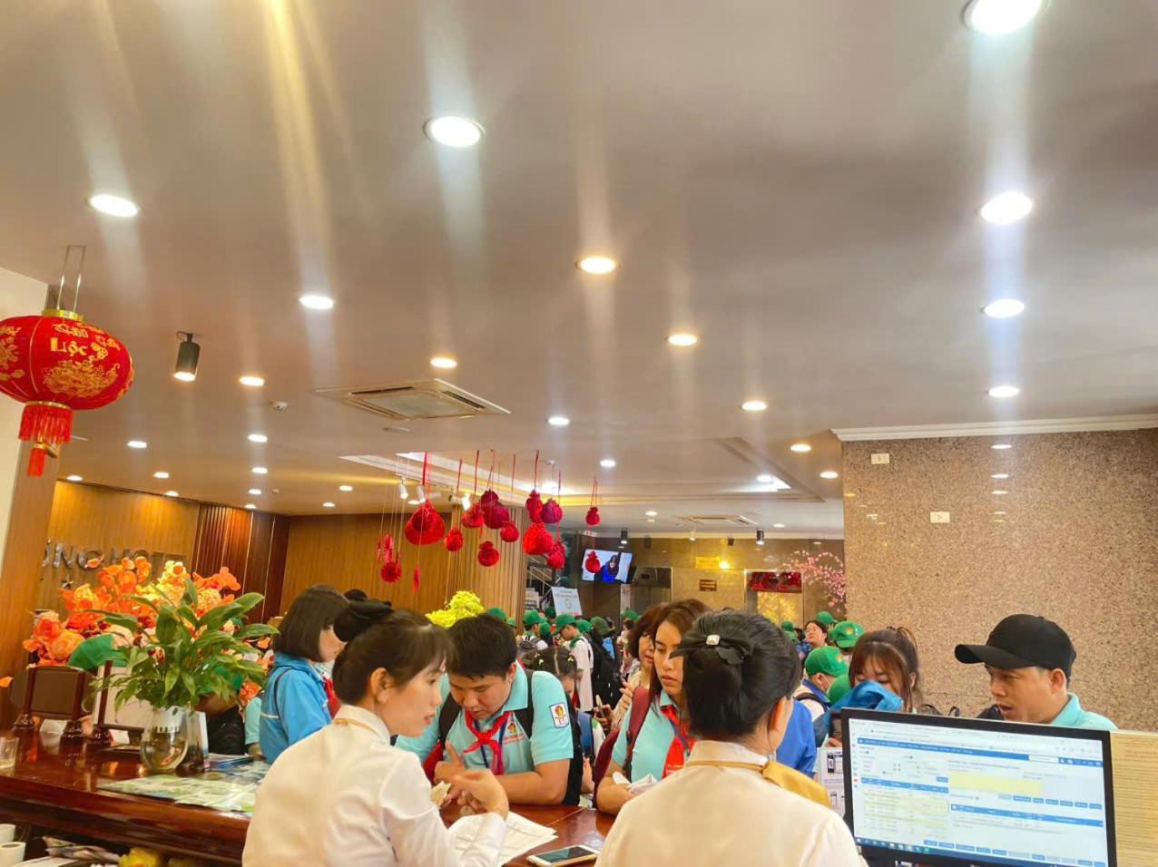 Khach San Hung Vuong Quang Ngai Hotell Exteriör bild